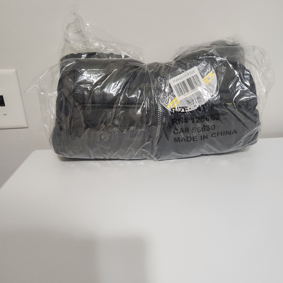 Boys Camouflage Puffer Jacket - Picture 5 of 5